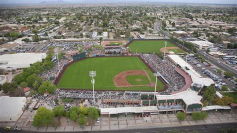 Six Cactus League teams feature new managers in dugout 16 - Phoenix ...