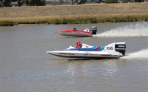 Boats Racing River Boat Grass Bank Hd Wallpaper Peakpx