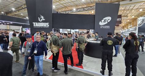 Taurus Lan A Armas E Duas Novas Linhas De Produtos Exclusividade