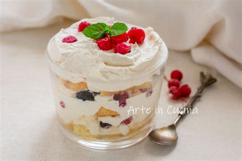 TIRAMISù CON FRUTTI DI BOSCO al bicchiere facile e VELOCE