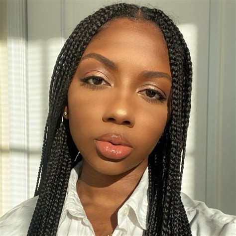 These Best Stunning Nude Lip Colors For Dark Skin Tones Who What Wear