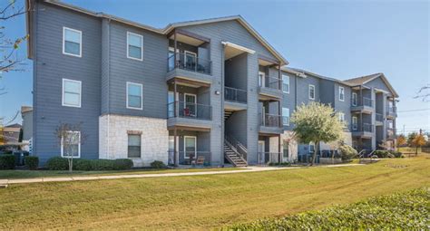 Republic Woodlake Apartments Reviews San Antonio Tx 7027 Fm 78