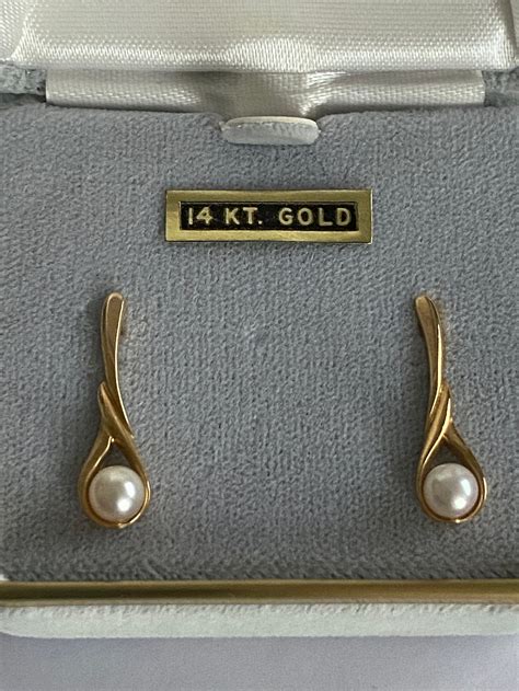 Classic And Elegant 14k Yellow Gold And Pearl Earrings Solid Etsy