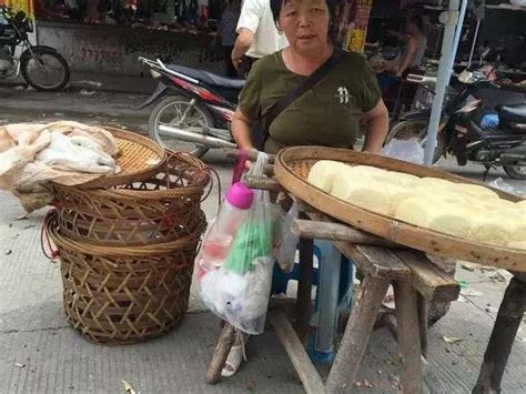 農村集市上的淒涼 農民見了是沒錢買 城裡人見了一臉嫌棄 每日頭條