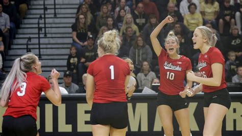 Nebraska volleyball sweeps Utah State to open the 2023 season