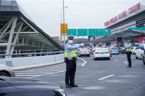 上海铁路警方织密防控网 为旅客双节出行保驾护航市政厅新民网