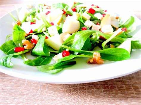 Rezept F R Einen Einfachen Herbstsalat Mit Birne Feta Waln Ssen Und