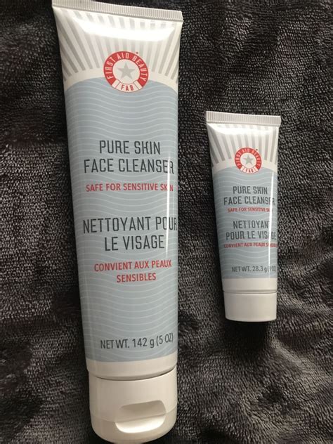 First Aid Beauty Pure Skin Face Cleanser 1 Full Size 5oz And Bonus 1oz Travel Tube Ebay