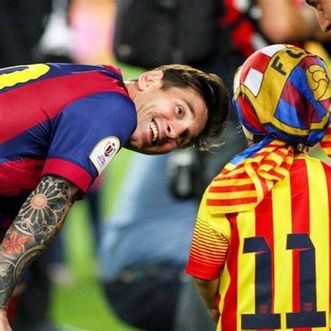 Pin By Judy Mcgarry On Crazyformessiyeahyeahyeah Leo Messi Cristiano Ronaldo Shirtless