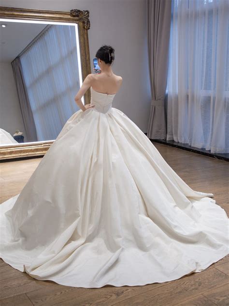 Simple Ball Gown Silk Taffeta Wedding Dress