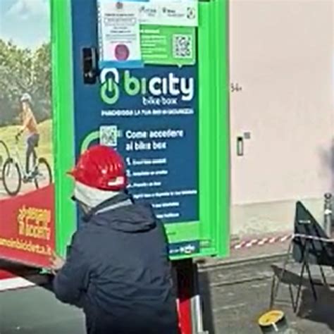 In città arrivano i bike box parcheggi sicuri per le biciclette