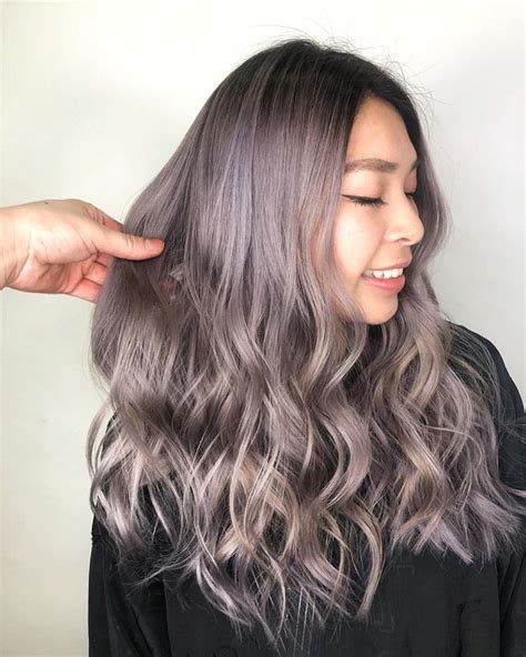 Warna Rambut Dusty Ash Maceytarorollins