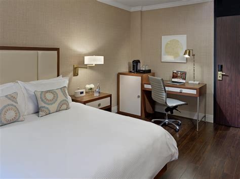 The Lord Nelson Hotel & Suites in Halifax (NS) - Room Deals, Photos ...