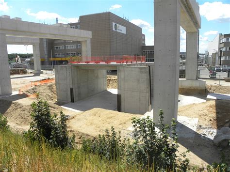 Gateway Gardens Neues Stadtviertel Am Flughafen In Bau Seite