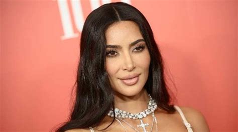 Kim Kardashian Upset Anna Wintour After Being Late For Victoria Beckham