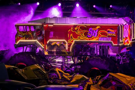 Hot Wheels Monster Trucks Live Glow Party KFC Yum Center