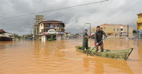 G1 Barra Velha Tem Cerca De Cinco Mil Desalojados Por Causa Da Chuva