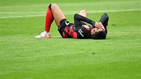 Eintracht Frankfurt Unterliegt Bayer Leverkusen Mit Im Eigenen Stadion