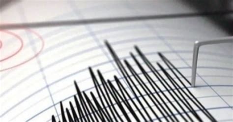 Deprem İstanbul dan da hissedildi Marmara Denizinde deprem Batı Ekspres