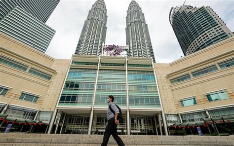 KLCC Property Acquires Remaining 40 Equity In Suria KLCC FMT