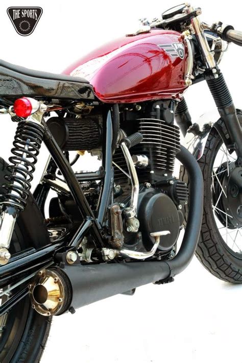 Racing Cafè Yamaha Sr 400 Cafè Racer By The Sports Custom