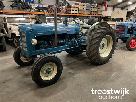 Fordson Super Major Traktor Zabytkowy Troostwijk