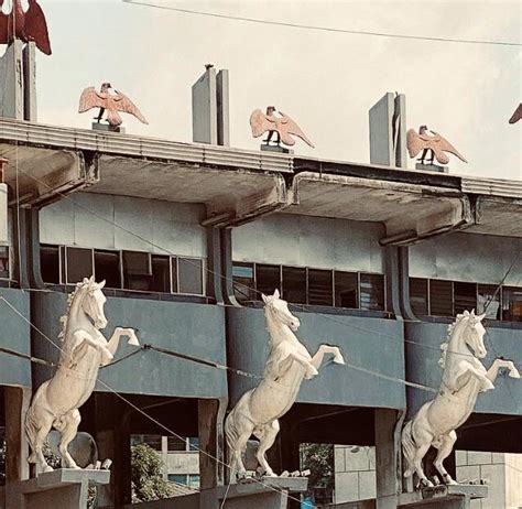 Entrance to Tafawa Balewa Square. Lagos, Nigeria. : r/AfricanArchitecture