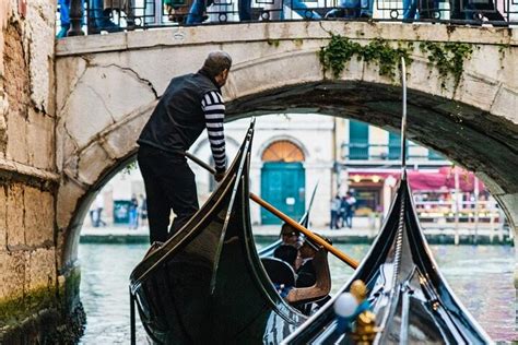 Venise Balade En Gondole Sur Le Grand Canal De Venise Avec