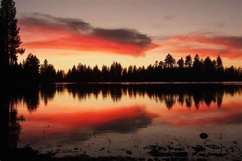 Manzanita Lake Lassen Volcanic National Park What To Know