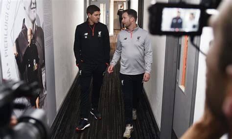 Photo gallery: Steven Gerrard returns to LFC's Academy - Liverpool FC