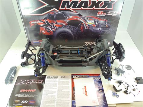 New Traxxas X Maxx 8s Monster Truck Roller Slider Chassis Belted 77096