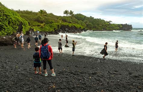 Maui Black Sand Beaches Must Do Stop On Road To Hana