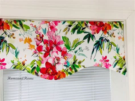 Bold Floral Scalloped Valance. Flora Valance. Hot Pink Green - Etsy