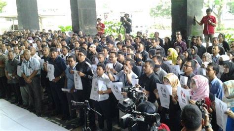 Besok Ada Aksi Demo Jokowi End Game Tolak Ppkm Polisi Silahkan