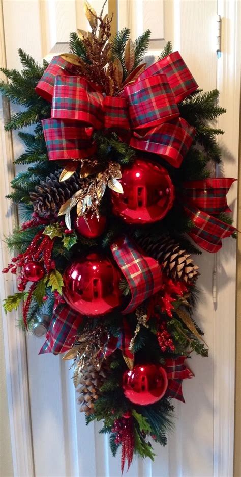 Outdoor Christmas Wreath Ideas