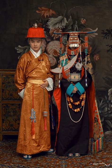 Unveiling Serene Elegance Of Tibetan Traditional Clothing