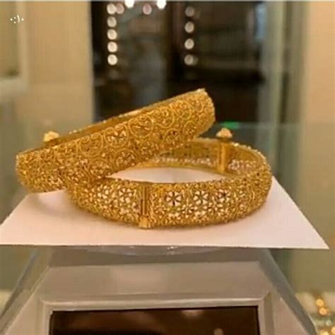 Pin By Hala El Ders On Jewellery Gold Bracelet Jewelry Gold