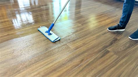 How To Clean Vinyl Plank Flooring Pro Tips Tricks