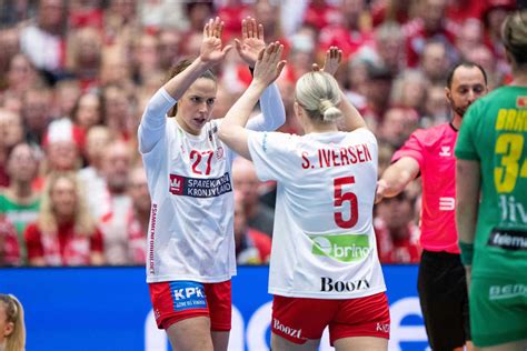 Dinamarca Noruega e França Suécia nas meias do Mundial feminino de