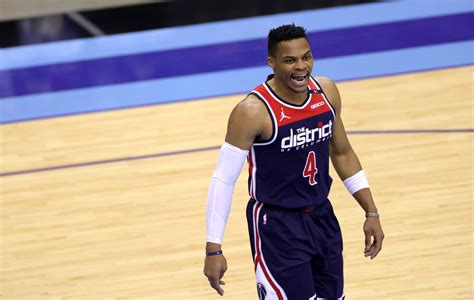 WATCH: Wizards' Russell Westbrook Signs Jersey For Black Panther Star ...