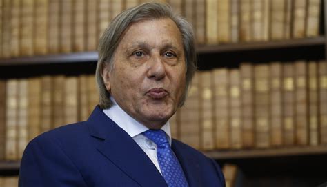 Ilie Năstase a ajuns iar la Poliție Fostul jucător de tenis audiat ca