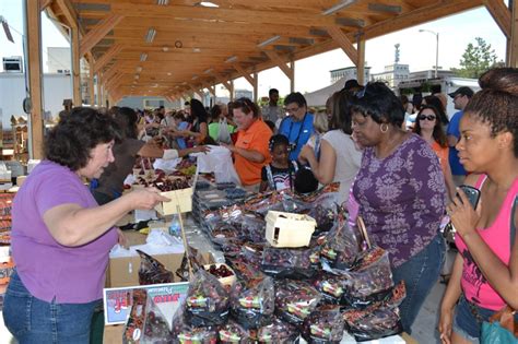 Flint Farmers' Market | Public Markets