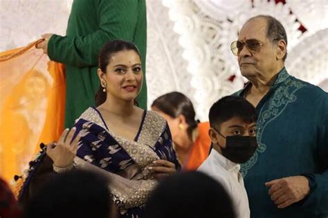 Durga Puja 2021 Kajol With Mom Tanuja Sister Tanishaa And Son Yug