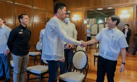 LOOK Filipino Champion Pole Vaulter EJ Obiena Pays A Courtesy Call To