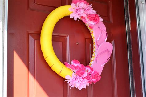 Sensational Finds Pool Noodle Flip Flop Wreath