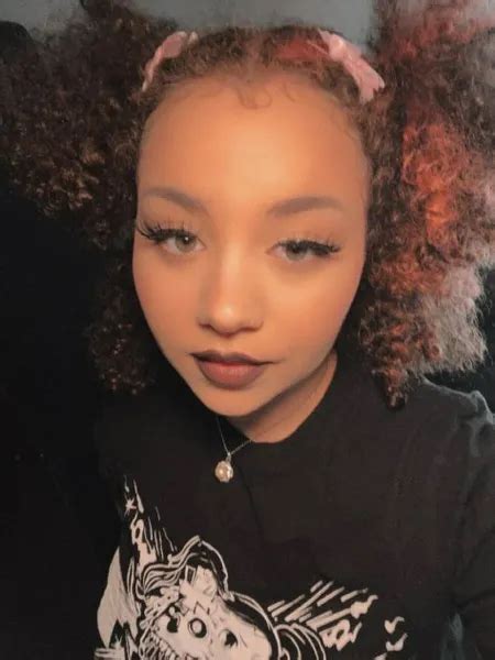 Honolulu Escorts Female Escort Call Girls In Hawaii HOT