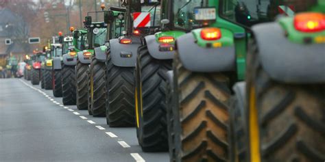 Traktor Korso In Dortmund Am Freitag 125 Trecker In Der Innenstadt