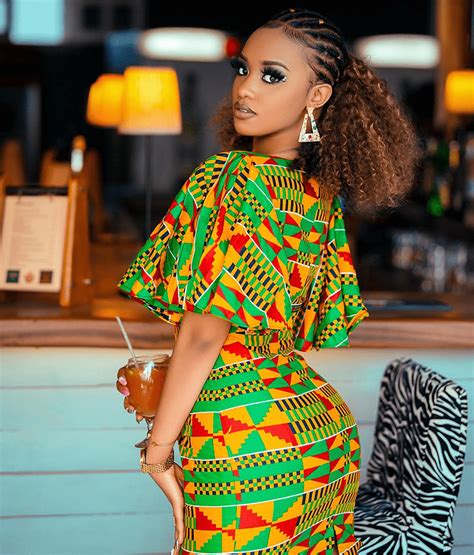 Shaddy Boo Sizzles In A Sexy Kente Dress For Birthday Robe Kente Kente Dress