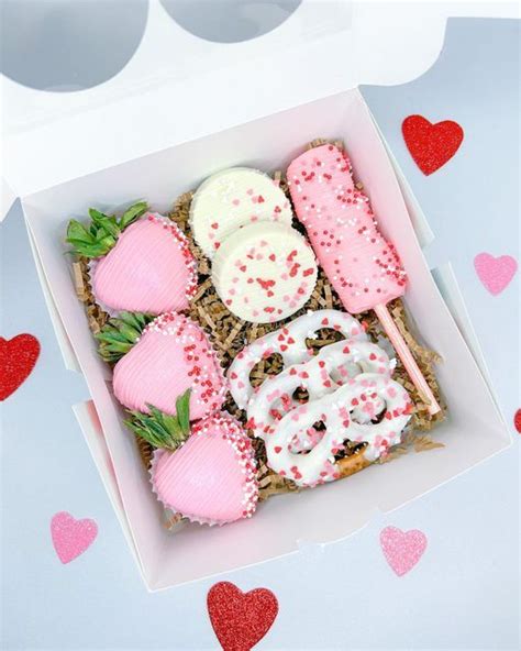 Pricila’s Sweets On Instagram Option 6 Valentine’s Treat Box 💕 This Box Valentine Desserts