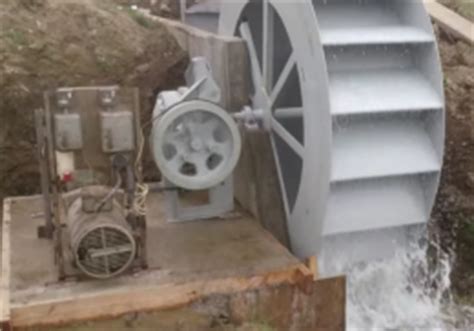 Homemade Water Wheel Generator - HomemadeTools.net